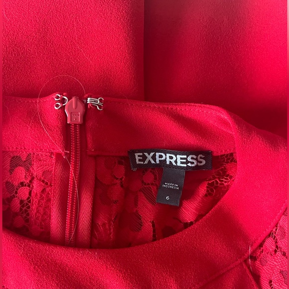 EXPRESS RED LACE DRESS - Picture 3 of 4